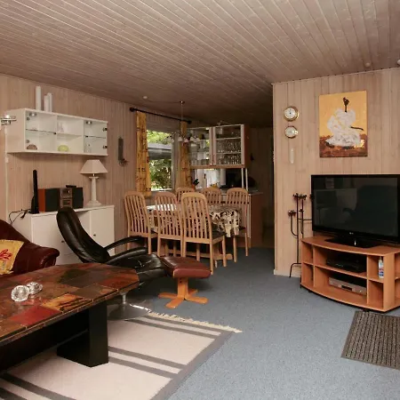 בית נופש Three-bedroom Holiday In 1